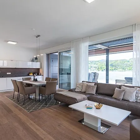 Hermitage Woerthersee Penthouse Apartment *