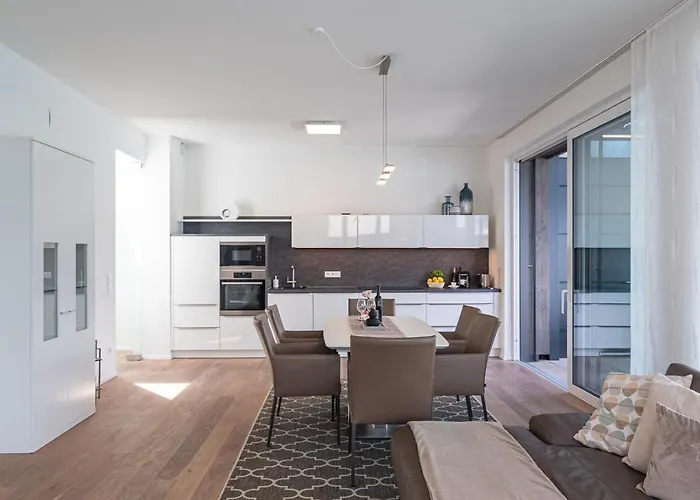 Hermitage Woerthersee Penthouse 아파트 마리아워스